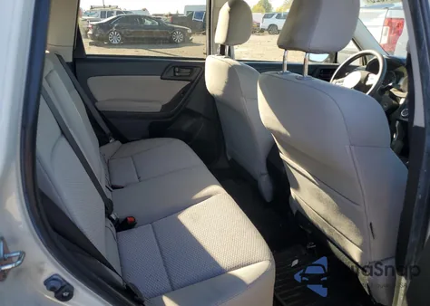 2015 Subaru Forester 2.5I Premium из США, поврежденный, VIN JF2SJADC4FH827401